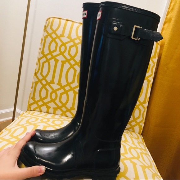 HUNTER Tall Black Glossy Boots - Picture 3 of 8